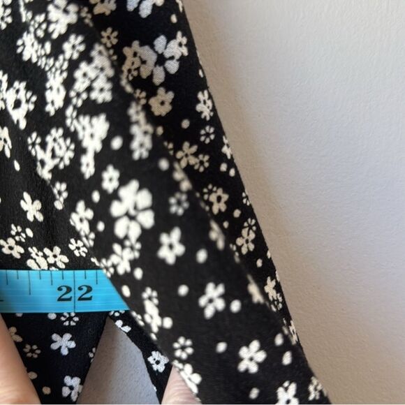 Free People Bodysuit Intimately Free l She's Ditsy
Flora Bell Sleeves - Picture 9 of 10